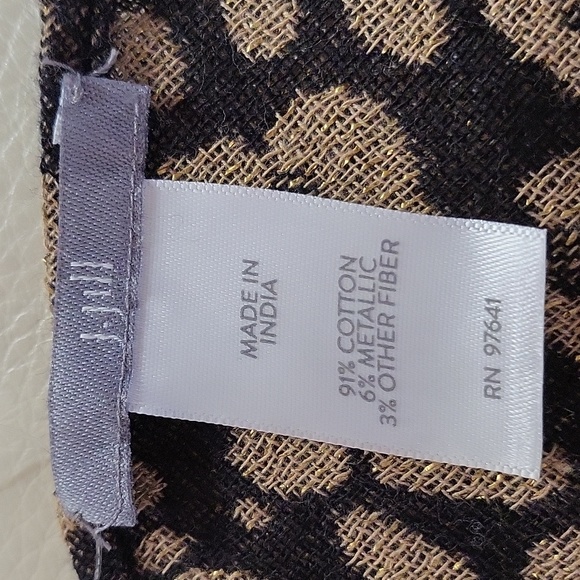 J Jill woman's Camelmulti multi-functional scarf wrap. One size. - Picture 7 of 11